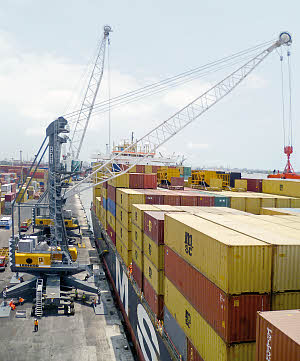 Mobile Harbour Crane