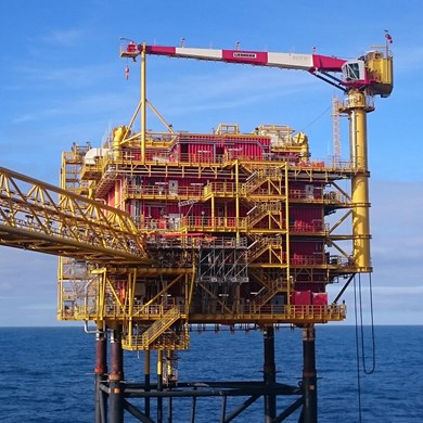 liebherr-rl-650-ram-luffing-offshore-crane-clipper-south-gas-field-north-sea.jpg