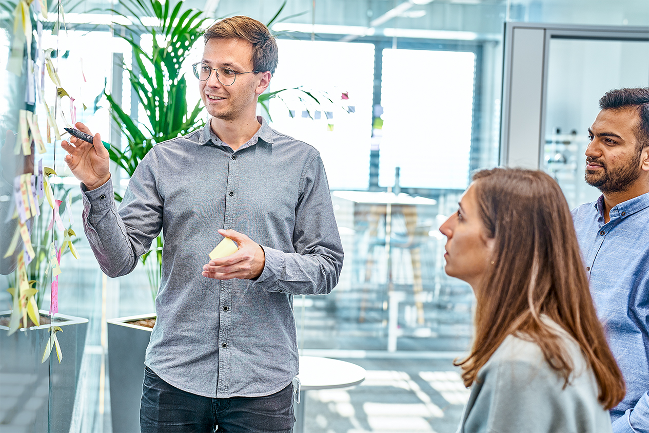 Attractive IT jobs available in our Liebherr job listings Liebherr