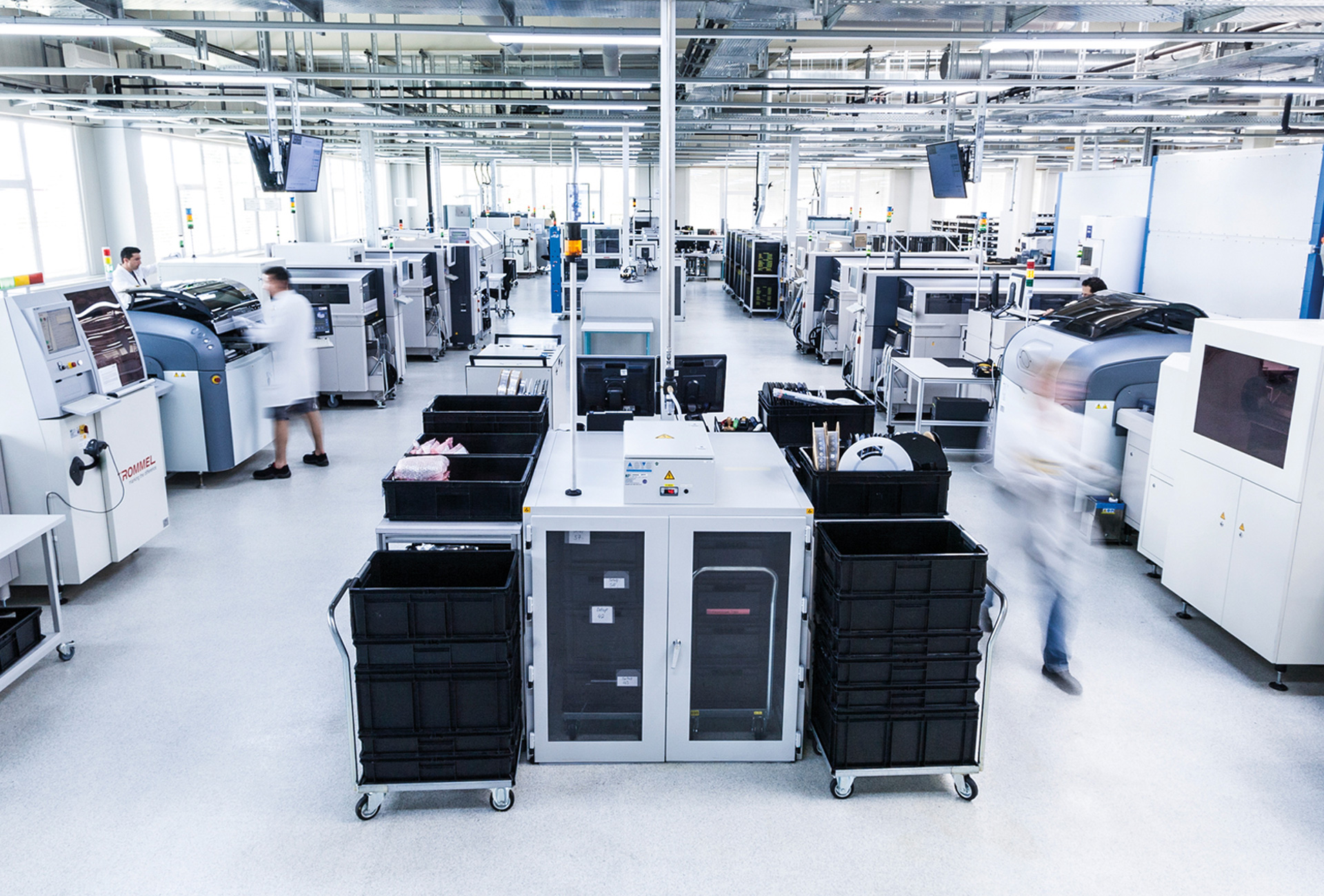A look into the production laboratories of Liebherr-Electronik GmbH in Lindau