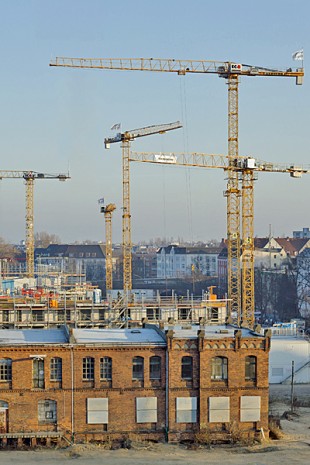 Crane Fleet In Hamburg Liebherr