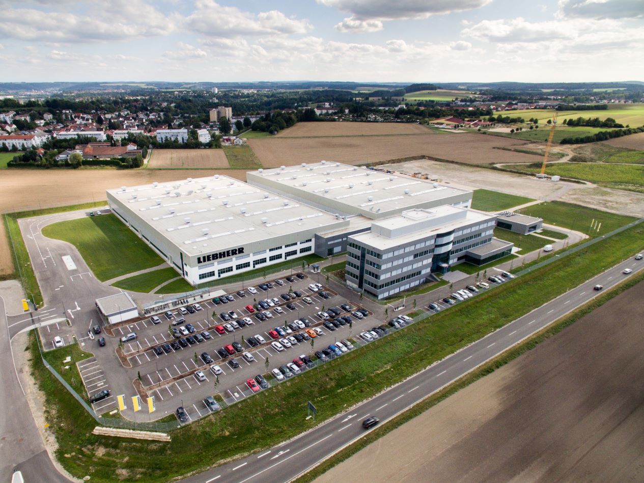 Завод Liebherr-Components Biberach GmbH с высоты птичьего полёта
