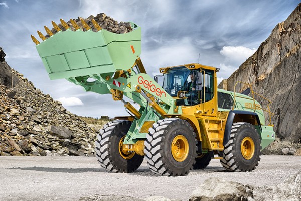 The 50,000th wheel loader comes off the production line in Bischofshofen in April.
