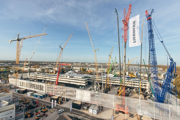 Discover the latest developments in construction machines, cranes, material handling, mining and components first hand – Liebherr makes it possible at Bauma.