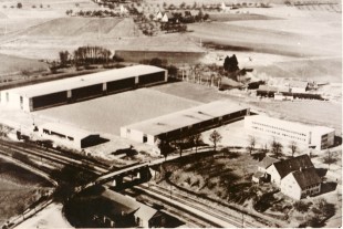 La empresa Liebherr-Mischtechnik GmbH en su fundación en el año 1954