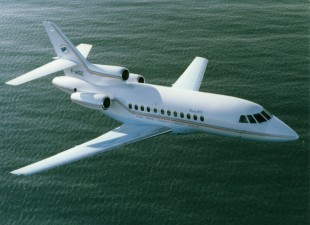 Liebherr-Aerospace fournit des systèmes intégrés de gestion de l'air pour le Falcon 900 et en assure également la maintenance - Copyright Dassault Aviation