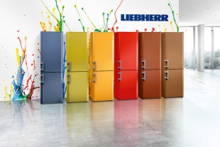 CU 3311 refrigerator in six possible colours: water blue, avocado green, orange, fire red, pearl copper and cappuccino