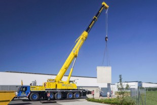 The Liebherr LTM 1200-5.1 tackling its first job handling prefabricated concrete components in Bad Saulgau.
