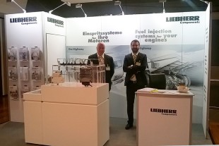 Wolfgang Petutschnig und Riccardo Delai von Liebherr-Components präsentieren die neue Generation des Common-Rail-Einspritzsystem 11.2 auf dem 24. Aachener Kolloquium.