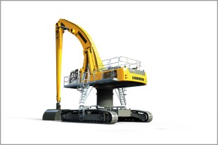 The completely redesigned configuration of the Liebherr LH 110 C High Rise Port material handler ensures powerful work cycles in bulk and general cargo applications.