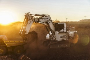 Liebherr R 9200 mining excavator in a platinum mine