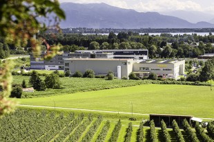 Liebherr-Elektronik GmbH as a competent partner for the development and production of innovative component solutions from the areas of power and control electronics for the aerospace industry.
