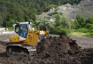 Designul noului buldozer Liebherr PR 726 oferă o vizibilitate panoramică excepțională.