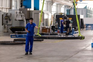 O primeiro rolamento produzido em Guaratinguetá já foi entregue para o cliente