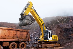 Equipped with robust design and powered by a 240 kW / 326 HP diesel engine, the R 954 C allows maximum performance under extreme working conditions.