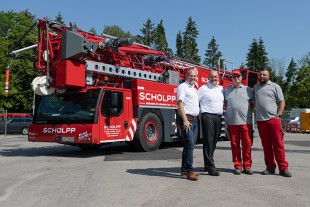 F.l.t.r.: Jan Meißner (Scholpp), Christian Frewer (Liebherr), Mathias Schoone and Daniel Hentschel (both Scholpp).