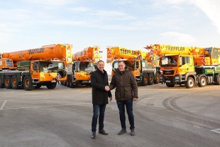 From left to right: Dieter Walz (Liebherr-Werk Ehingen GmbH, Julien Bader (Treffler GmbH).