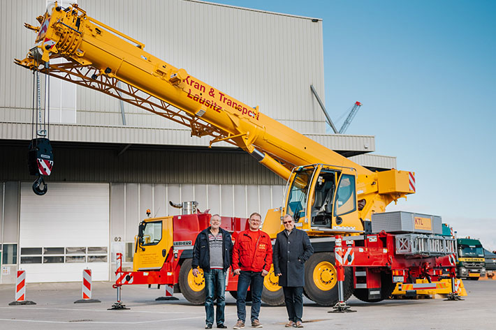 Family-run Kran & Transport Lausitz delivery of Liebherr LTM 1050-3.1 mobile crane | Liebherr