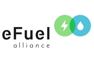Liebherr fait désormais partie de l'eFuel Alliance avec plus de 135 membres afin de s’engager ensemble pour la production et la large acceptation des eFuels comme carburant alternatif, neutre pour le climat.