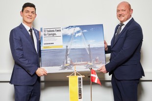 Port Esbjerg orders second LHM 800 and awaits delivery of an LHM 600. (f.l.t.r. Roman Chopyk, Liebherr Sales Manager for Mobile Harbour Cranes; Henrik Theilgaard, Technical Director at Port Esbjerg)