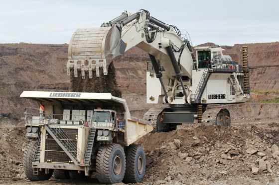 Vertrauen Sie auf die Liebherr Wartungsstrategie, um die Verfügbarkeit und Zuverlässigkeit zu maximieren.