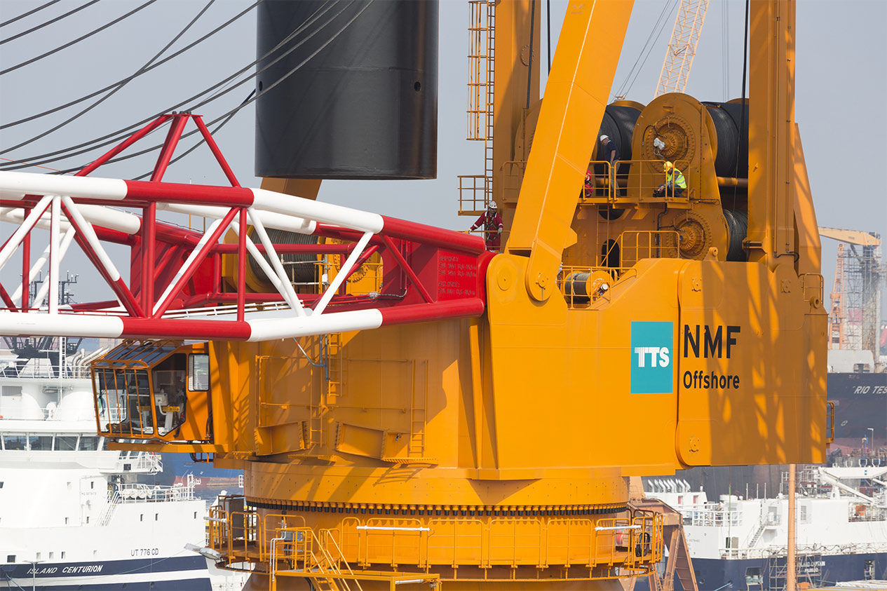 The LR 13000 in use for the first time with PowerBoom Liebherr